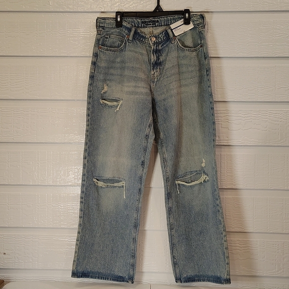 Arizona Jeans Co Loose Dad Jean Low Rise Wide Leg Baggy Distressed NWT SZ 13 - Picture 1 of 10
